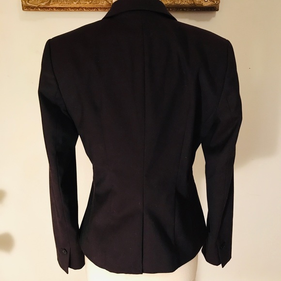 Deep Burgundy Short Fitted Flared Blazer - Picture 4 of 4